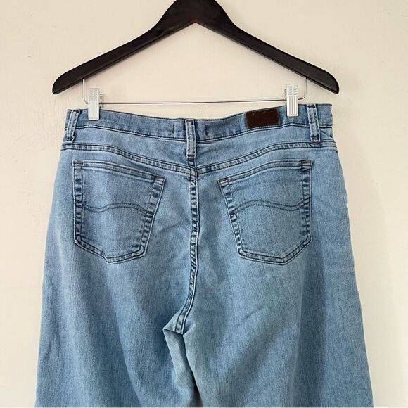 Lee Y2K Light Wash Relaxed Fit Straight Leg Denim Jeans - Picture 7 of 9